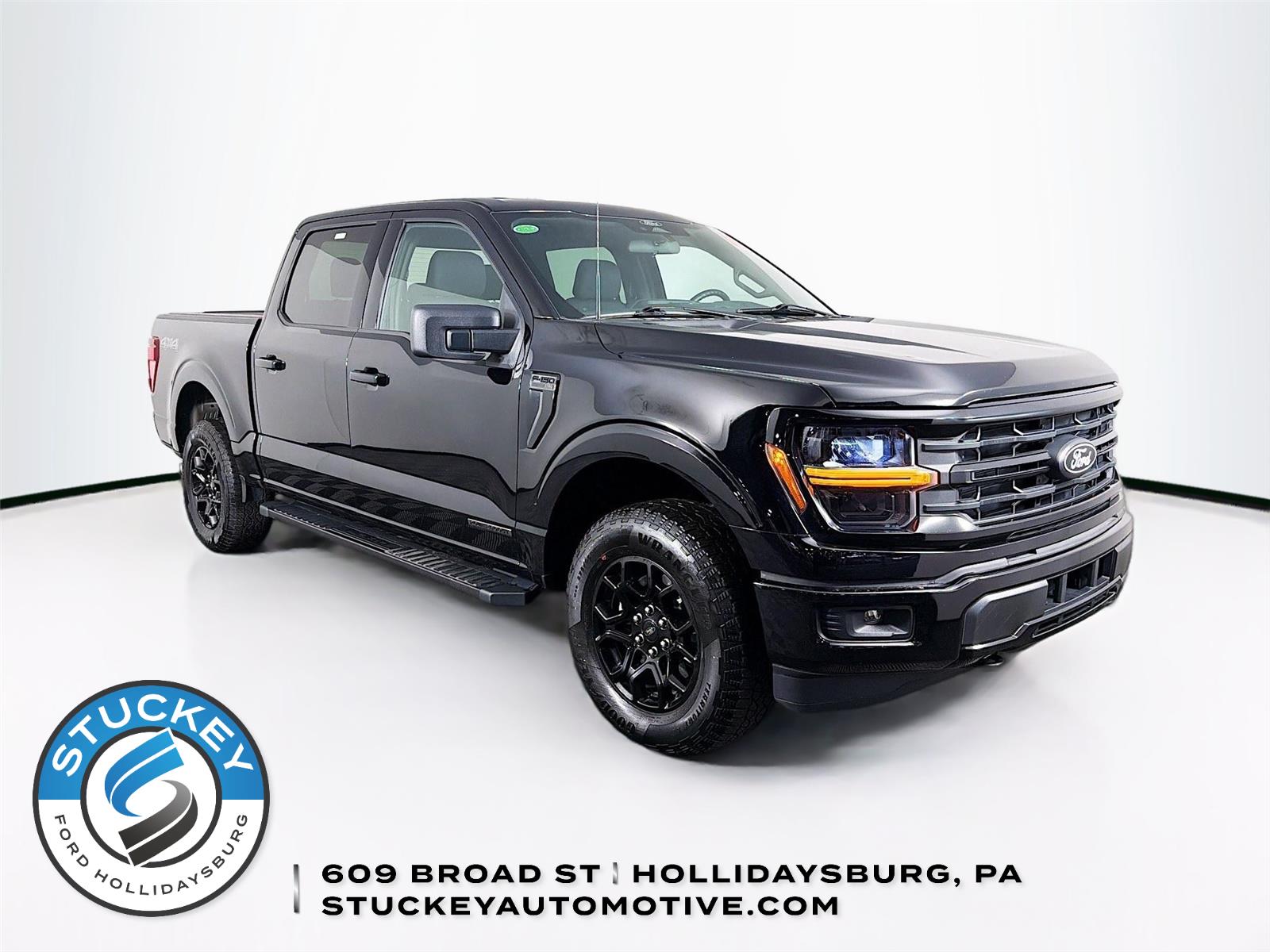 Agate Black 2025 Ford F-150 XLT SuperCrew 4WD Pickup Truck Four-Wheel Drive Automatic