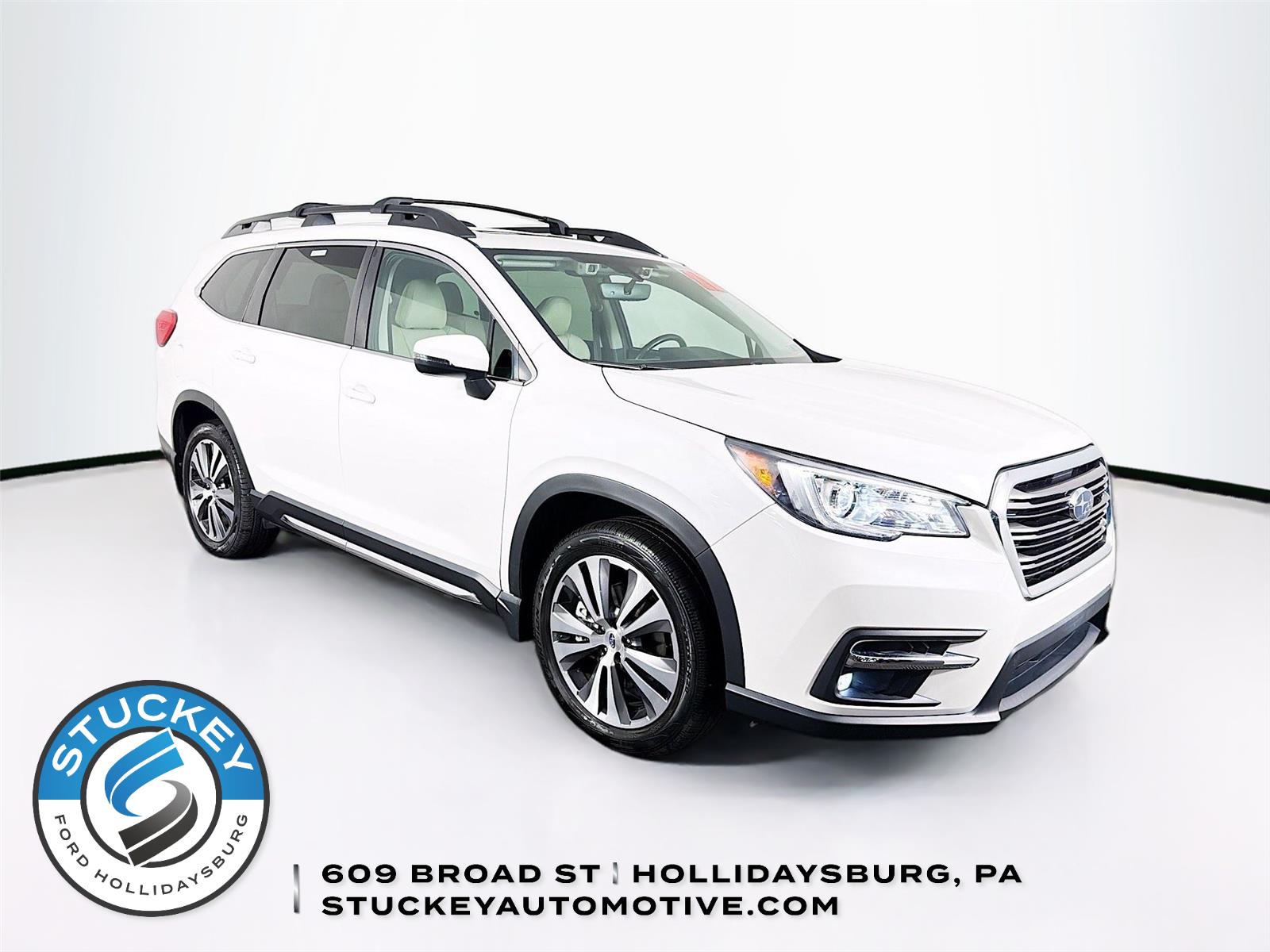 Crystal White Pearl 2022 Subaru Ascent Limited 7-Passenger AWD SUV / Crossover All-Wheel Drive Continuously Variable Transmission