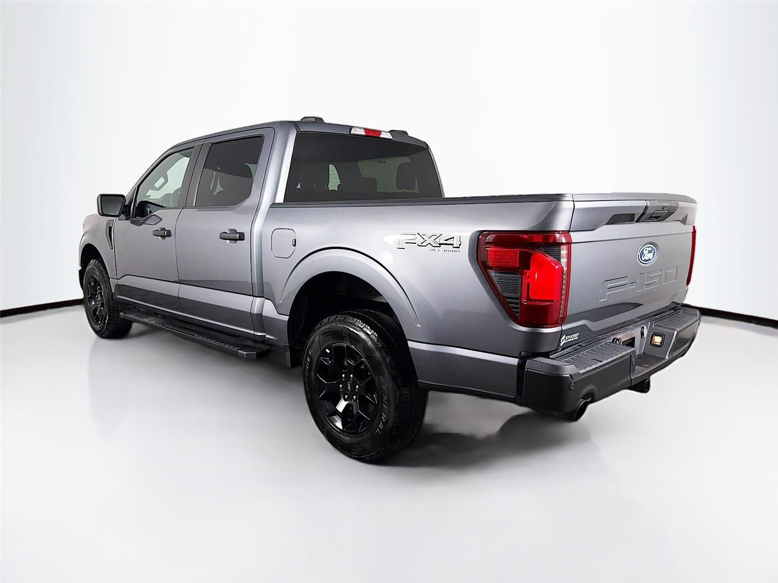 View vehicle photo 5