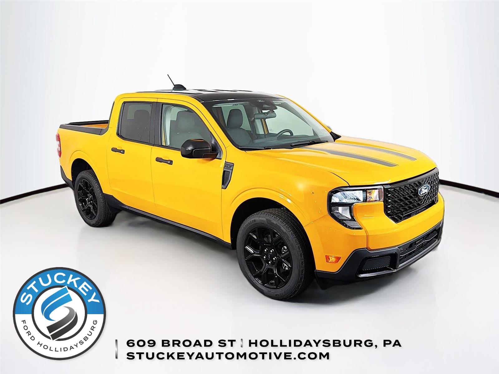 Orange Fury Metallic Tri-Coat 2026 Ford Maverick XLT SuperCrew AWD Pickup Truck All-Wheel Drive 1-Speed Dual Clutch