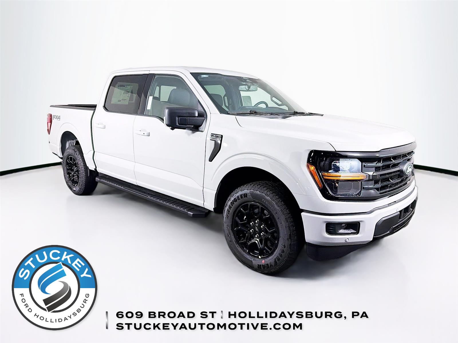 Avalanche Gray 2026 Ford F-150 XLT SuperCrew 4WD Pickup Truck Four-Wheel Drive Automatic