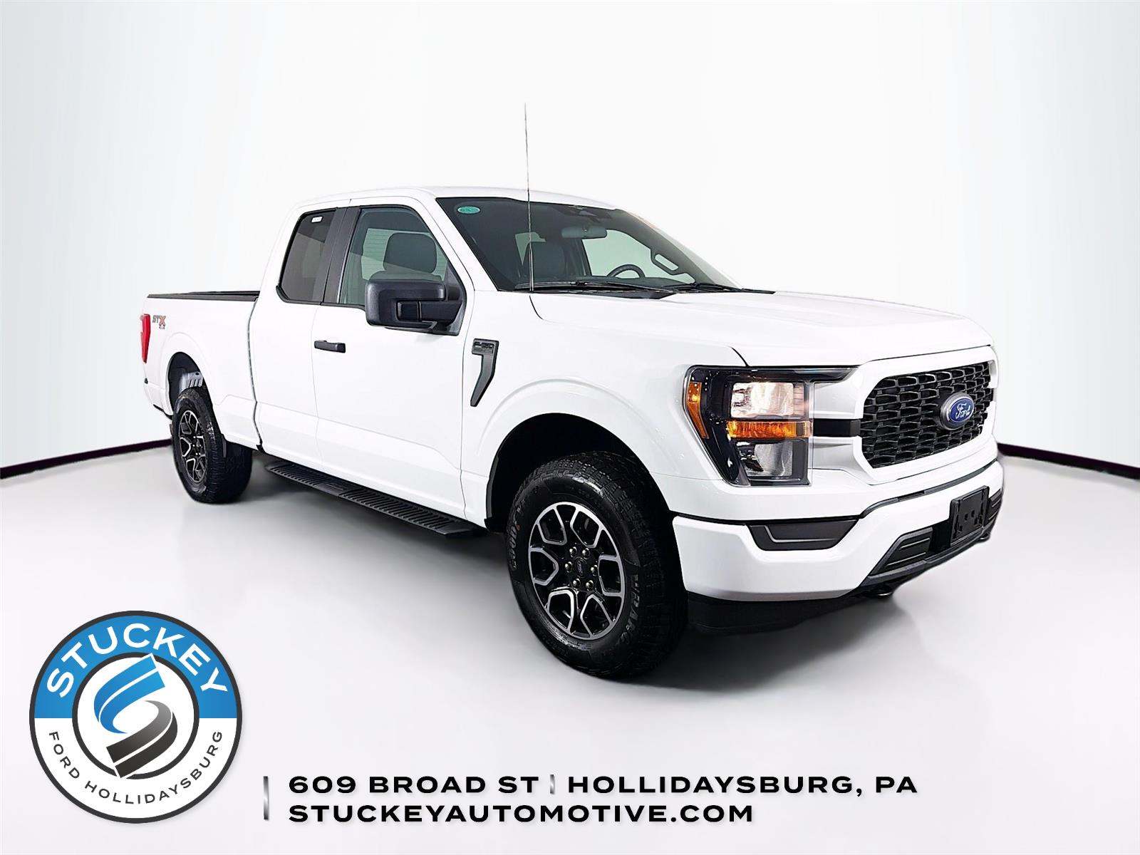 Oxford White 2023 Ford F-150 XL SuperCab 4WD Pickup Truck Four-Wheel Drive Automatic