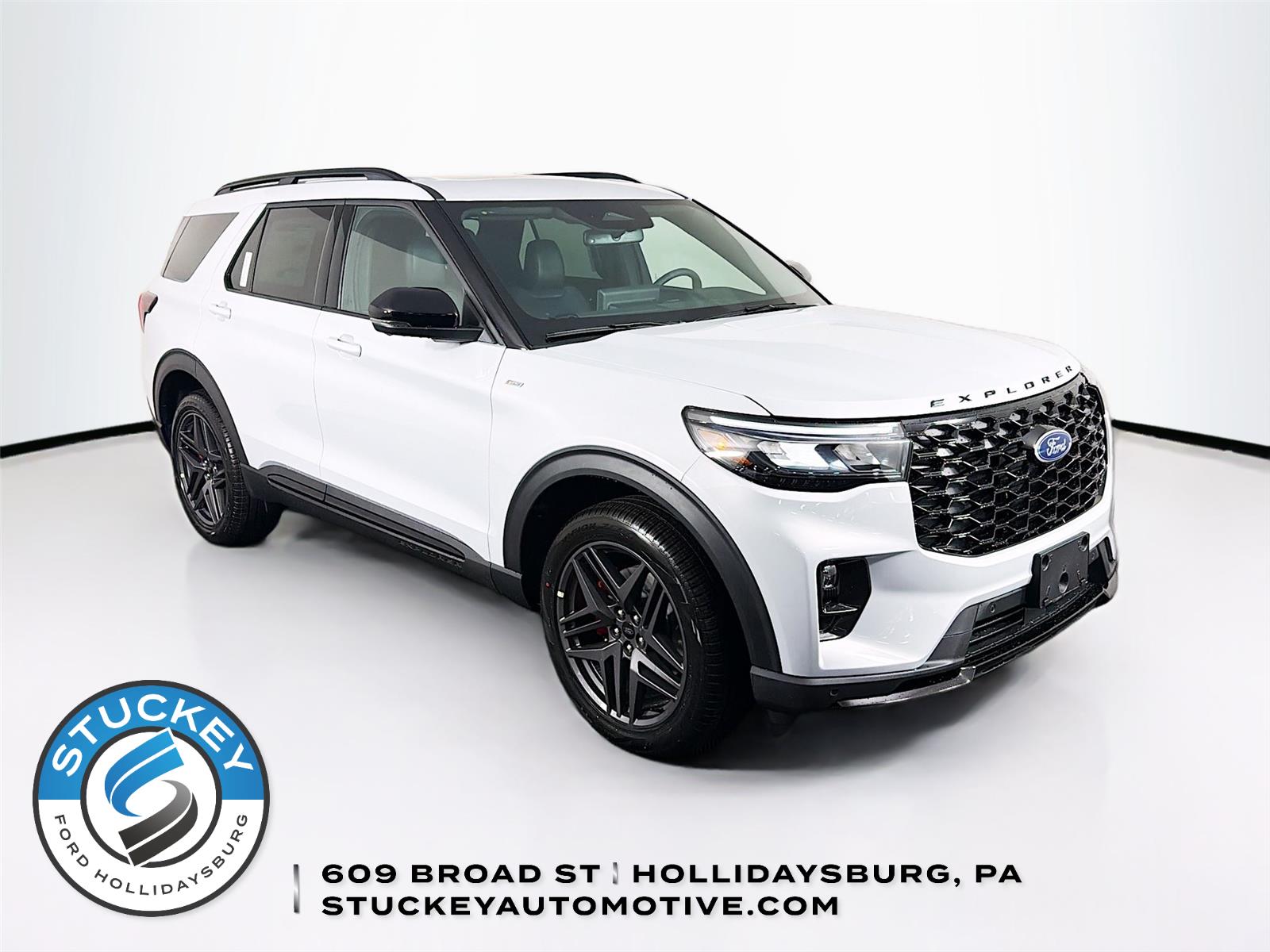 Space White 2026 Ford Explorer SUV / Crossover All-Wheel Drive Automatic