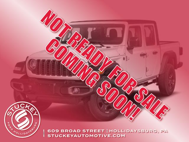 Bright White Clearcoat 2025 Jeep Gladiator Willys Crew Cab 4WD Pickup Truck Four-Wheel Drive 8-Speed Automatic