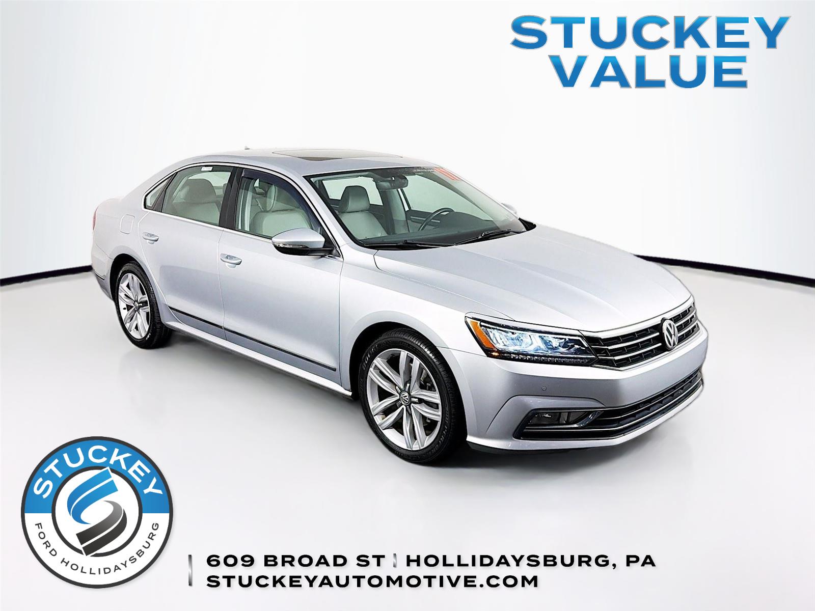 Reflex Silver Metallic 2017 Volkswagen Passat 1.8T SE Sedan Front-Wheel Drive Automatic