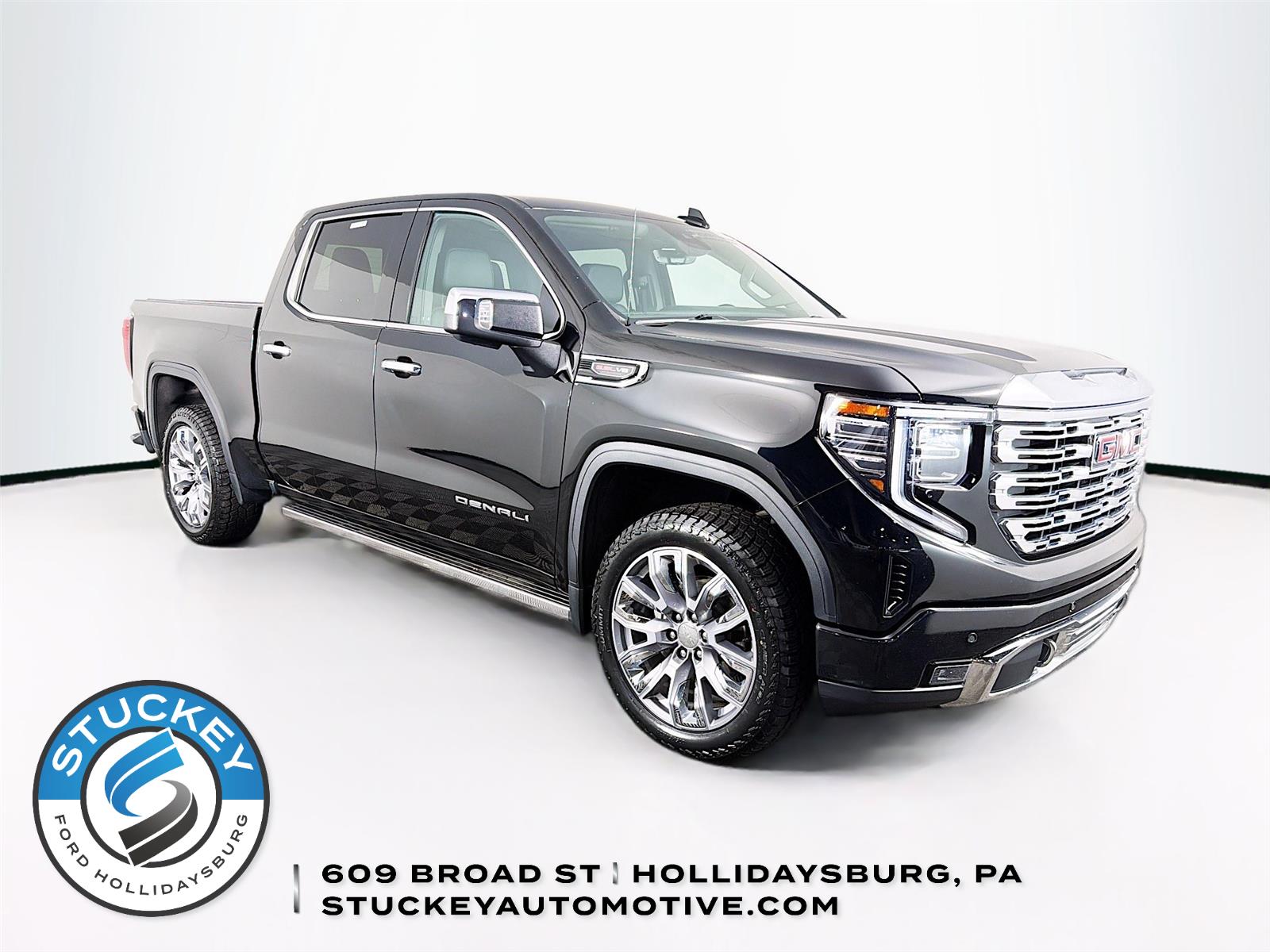 2023 GMC Sierra 1500 Denali Crew Cab 4WD   