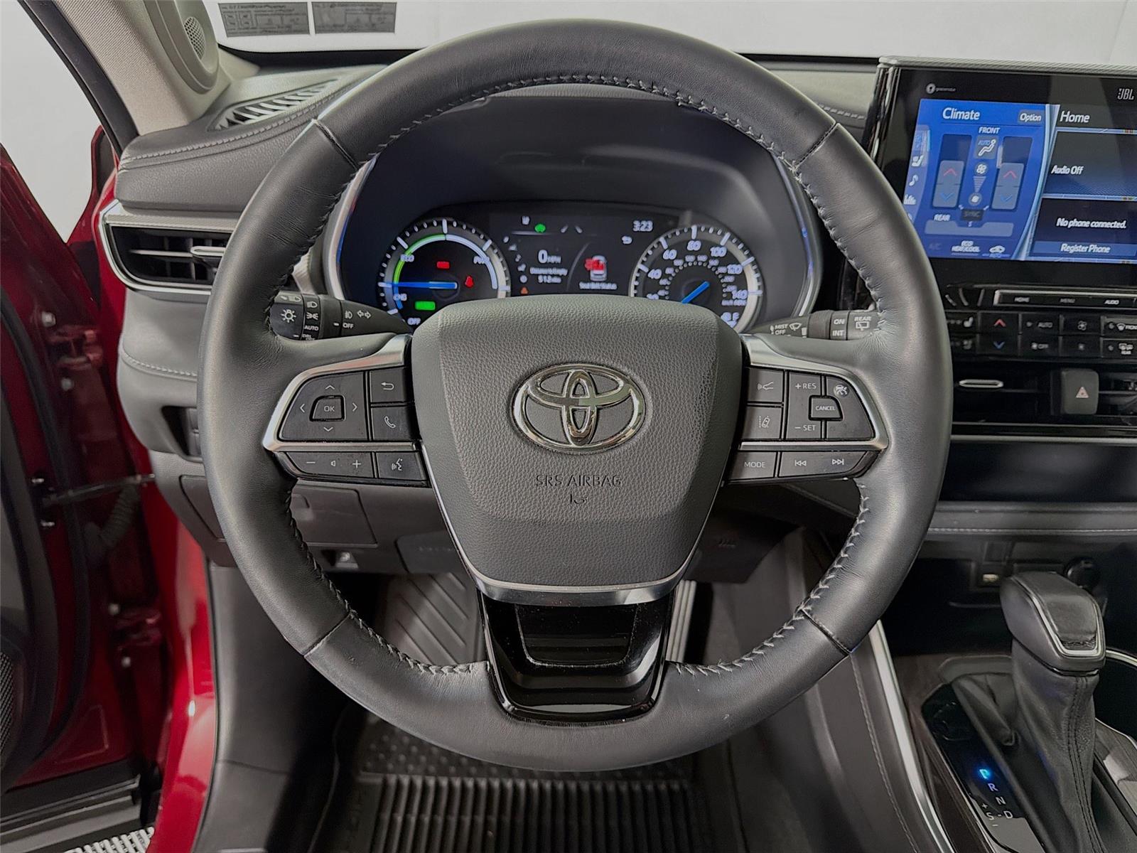 View vehicle photo 3