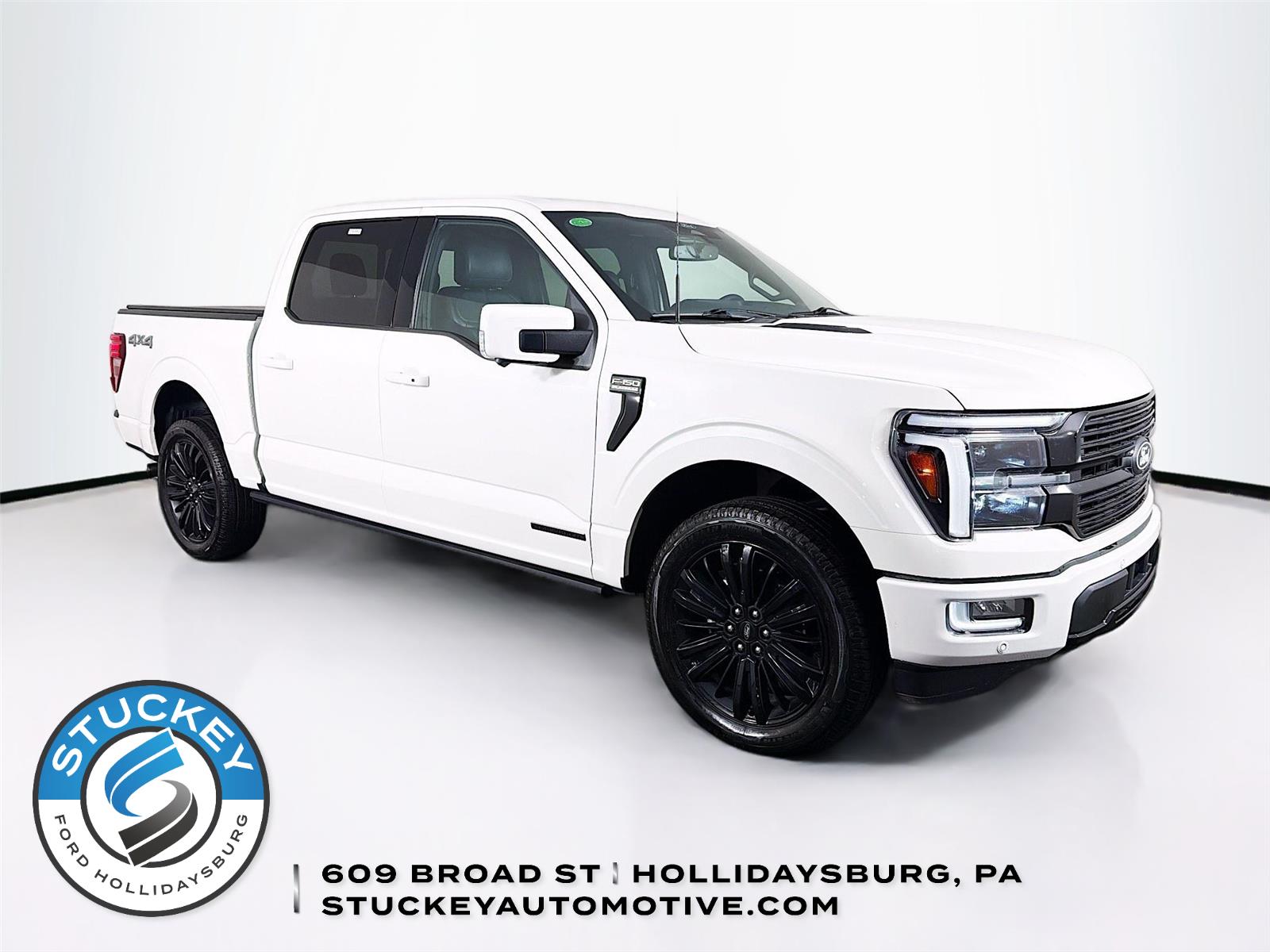 Star White Metallic Tri-Coat 2025 Ford F-150 Pickup Truck Four-Wheel Drive Automatic