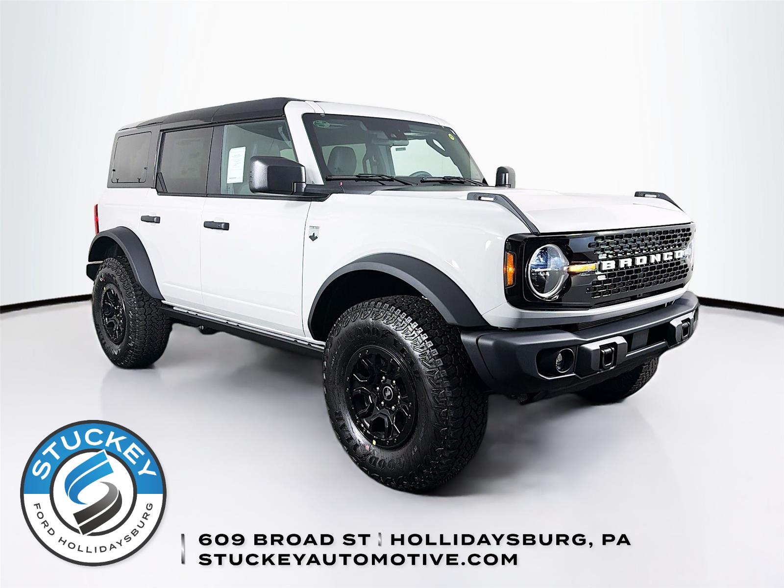 Avalanche Gray 2026 Ford Bronco SUV / Crossover Four-Wheel Drive Automatic