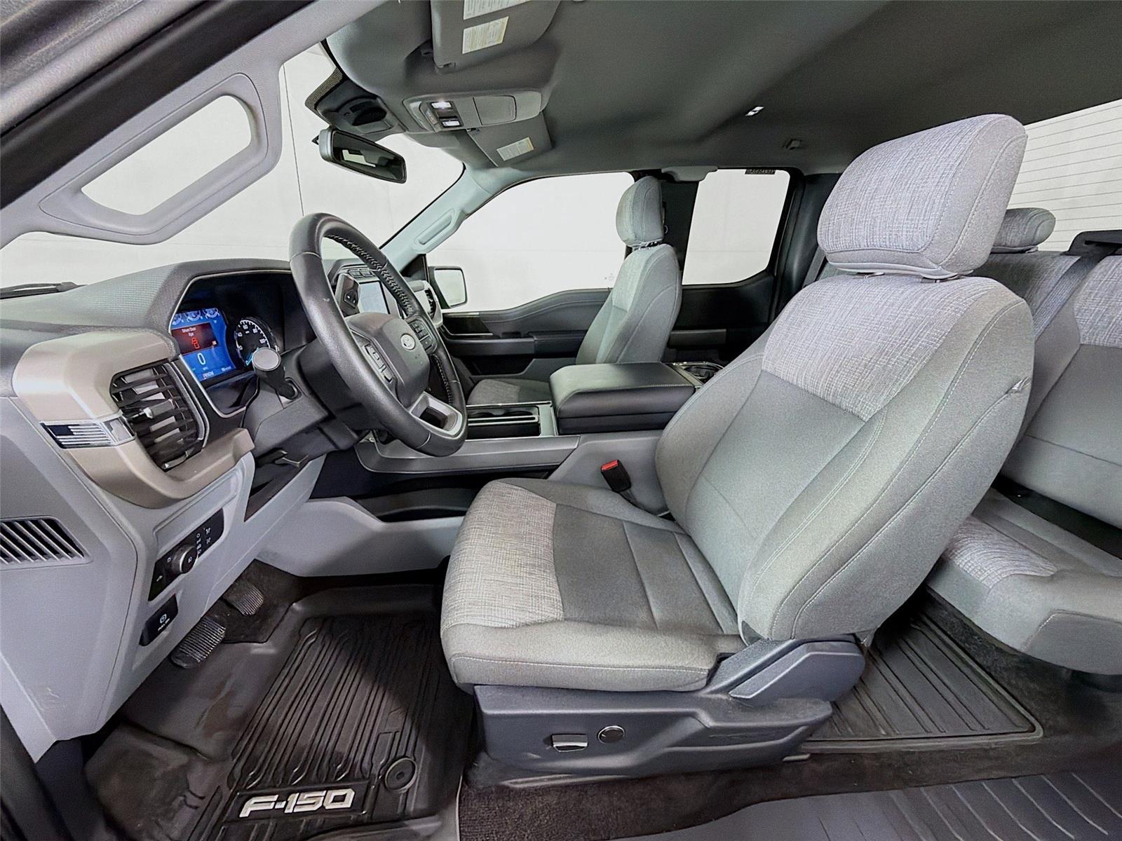 View vehicle photo 2