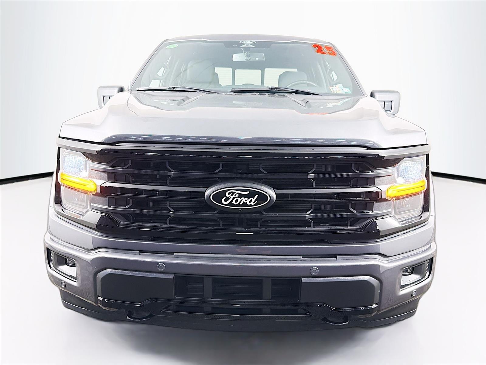 View vehicle photo 6