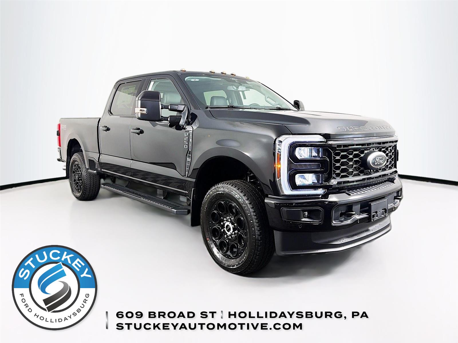 Agate Black 2026 Ford F-250 Super Duty Pickup Truck Four-Wheel Drive Automatic
