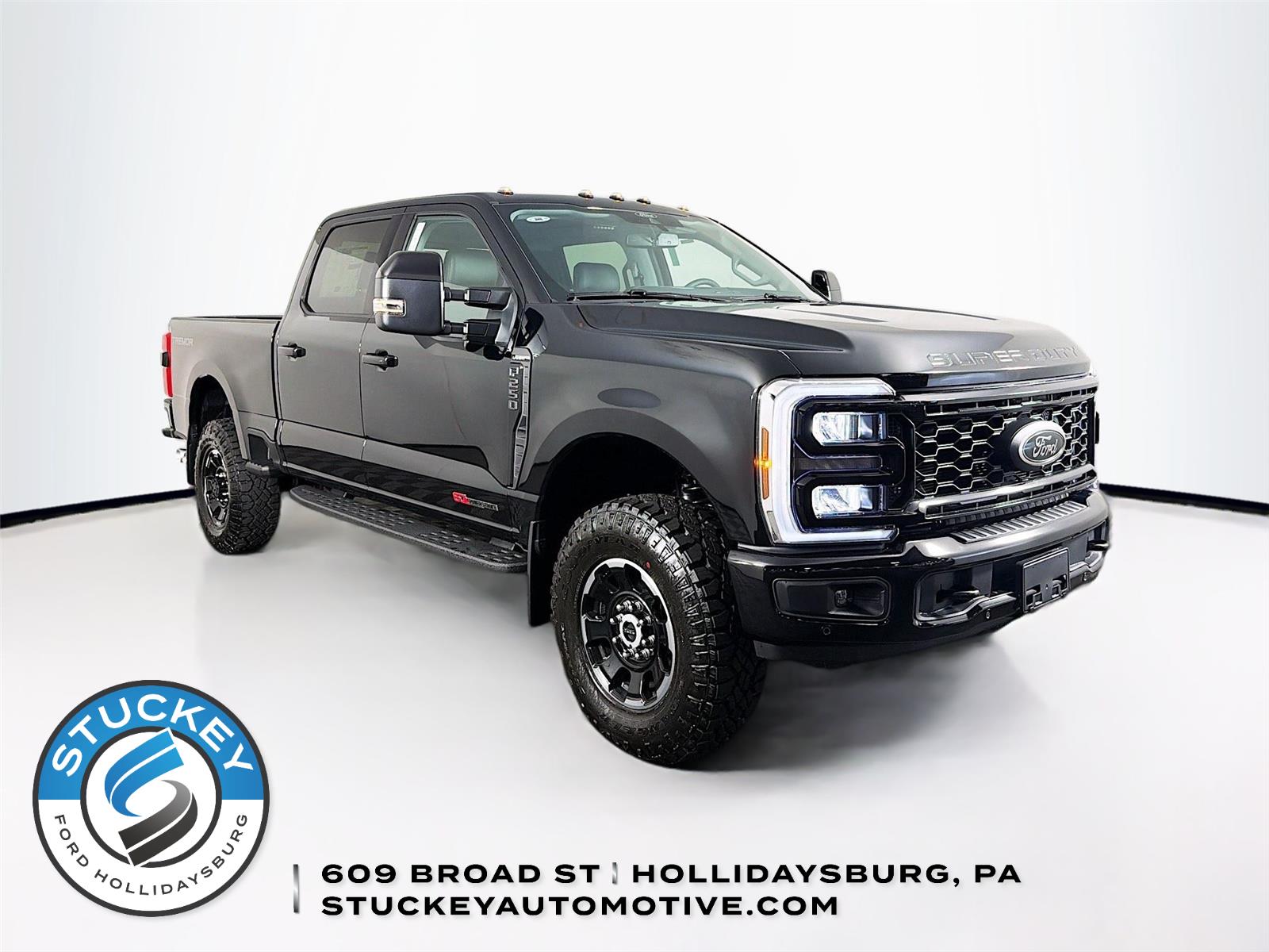 Agate Black 2026 Ford F-250 Super Duty Pickup Truck Four-Wheel Drive Automatic