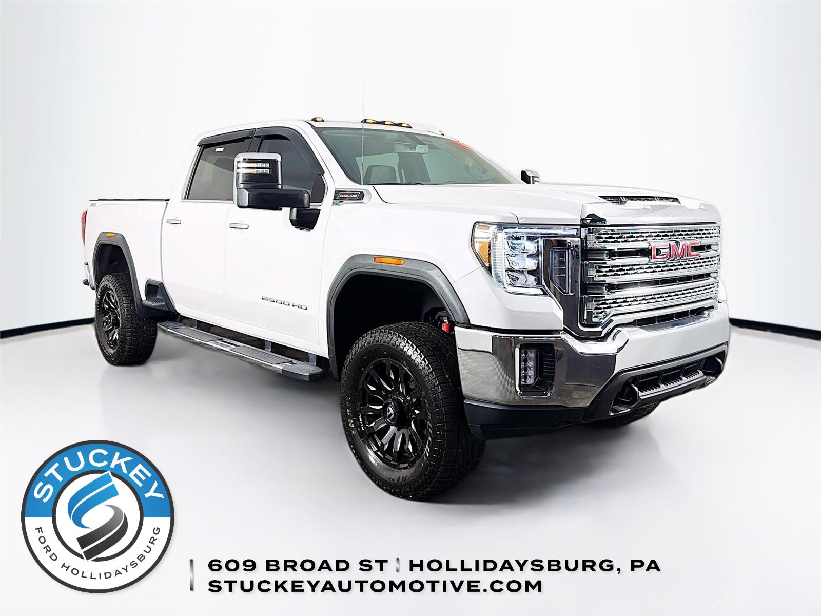 White Frost Tricoat 2022 GMC Sierra 2500HD Pickup Truck Four-Wheel Drive 6-Speed Automatic