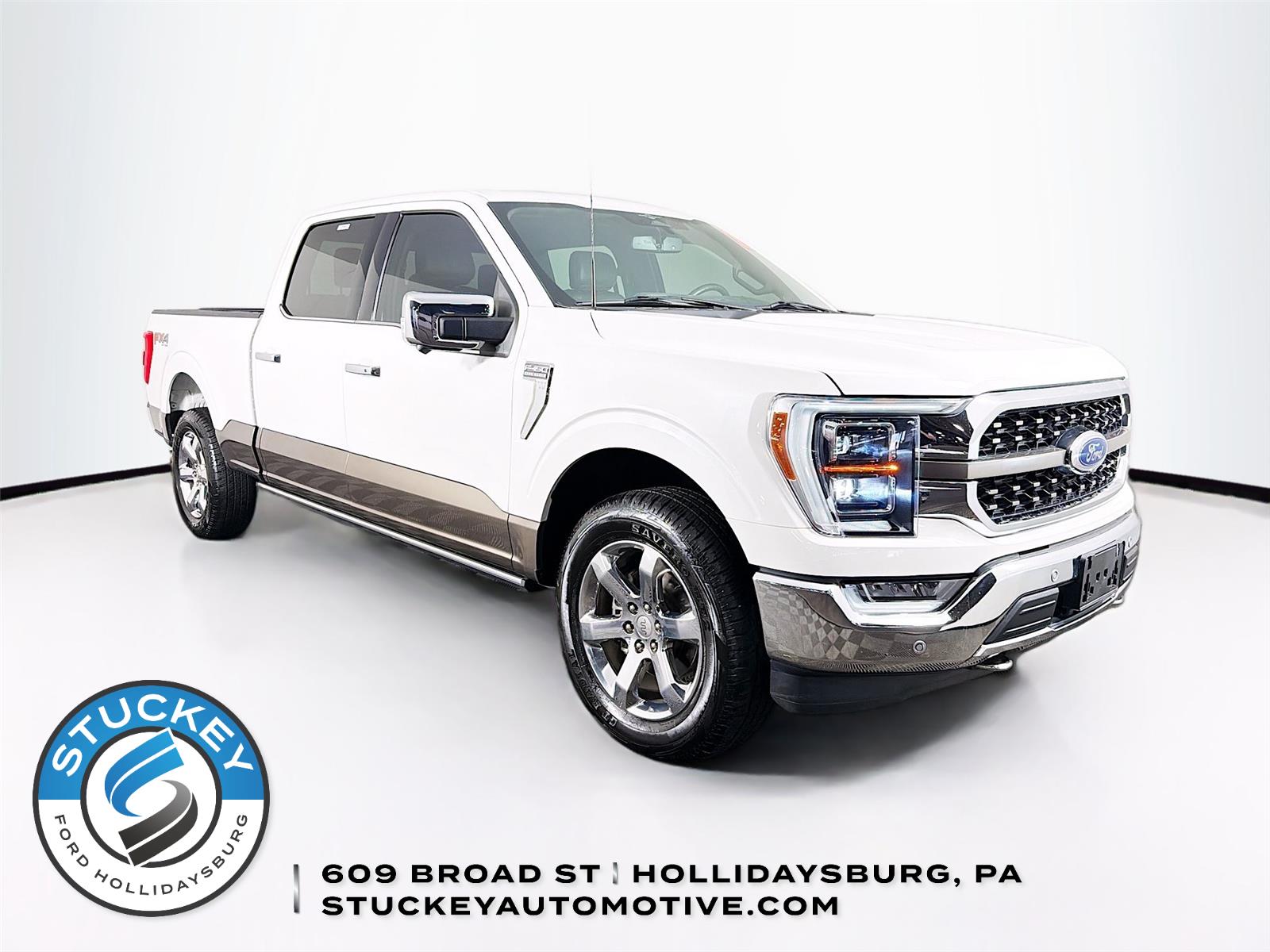 Star White Metallic Tri-Coat/Stone Gray 2023 Ford F-150 Pickup Truck Four-Wheel Drive Automatic