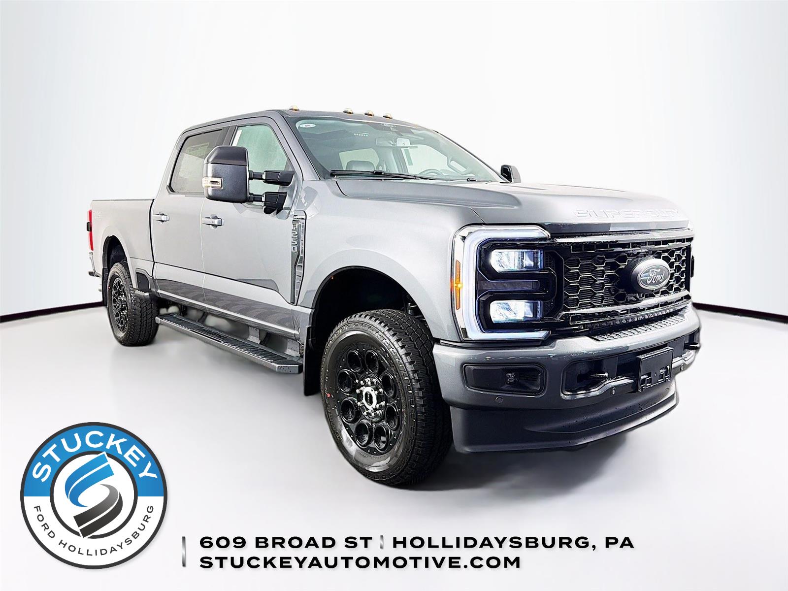 Carbonized Gray 2026 Ford F-250 Super Duty Pickup Truck Four-Wheel Drive Automatic