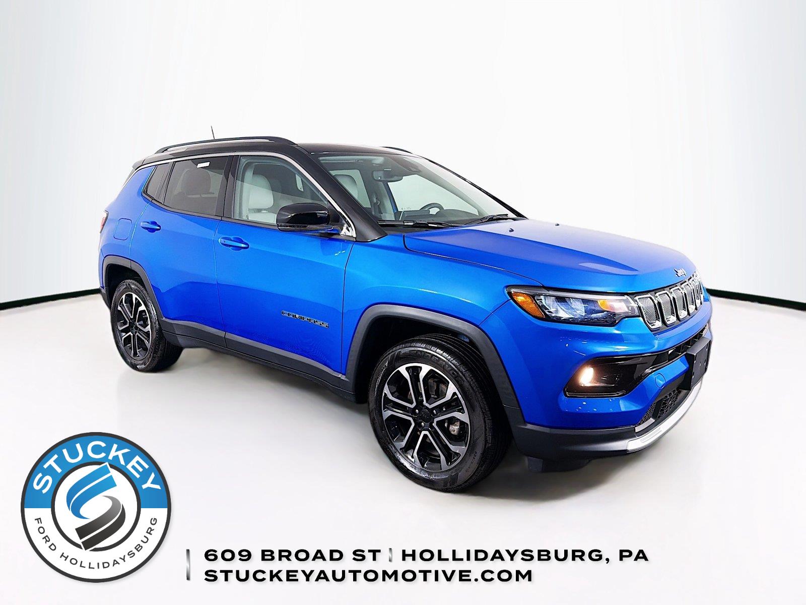 Laser Blue Pearlcoat 2022 Jeep Compass SUV / Crossover Four-Wheel Drive 9-Speed Automatic