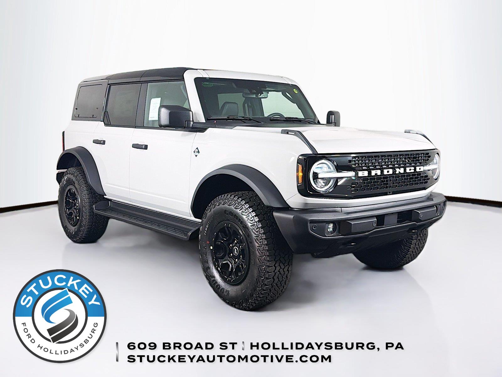 Avalanche Gray 2026 Ford Bronco SUV / Crossover Four-Wheel Drive Automatic