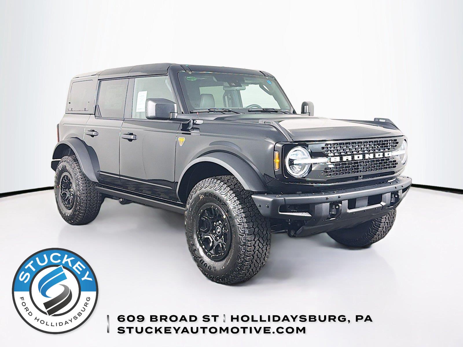 Shadow Black 2026 Ford Bronco SUV / Crossover Four-Wheel Drive Automatic