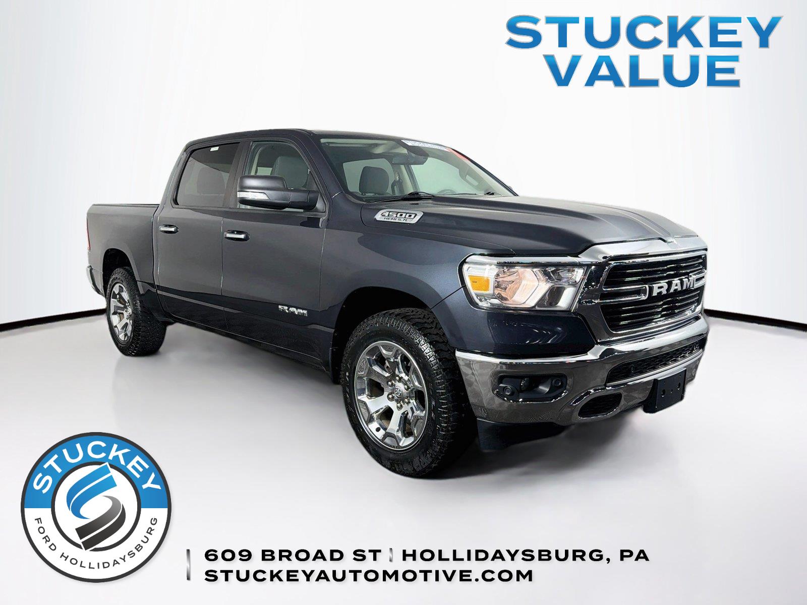 Diamond Black Crystal Pearl 2020 RAM 1500 Pickup Truck Four-Wheel Drive 8-Speed Automatic