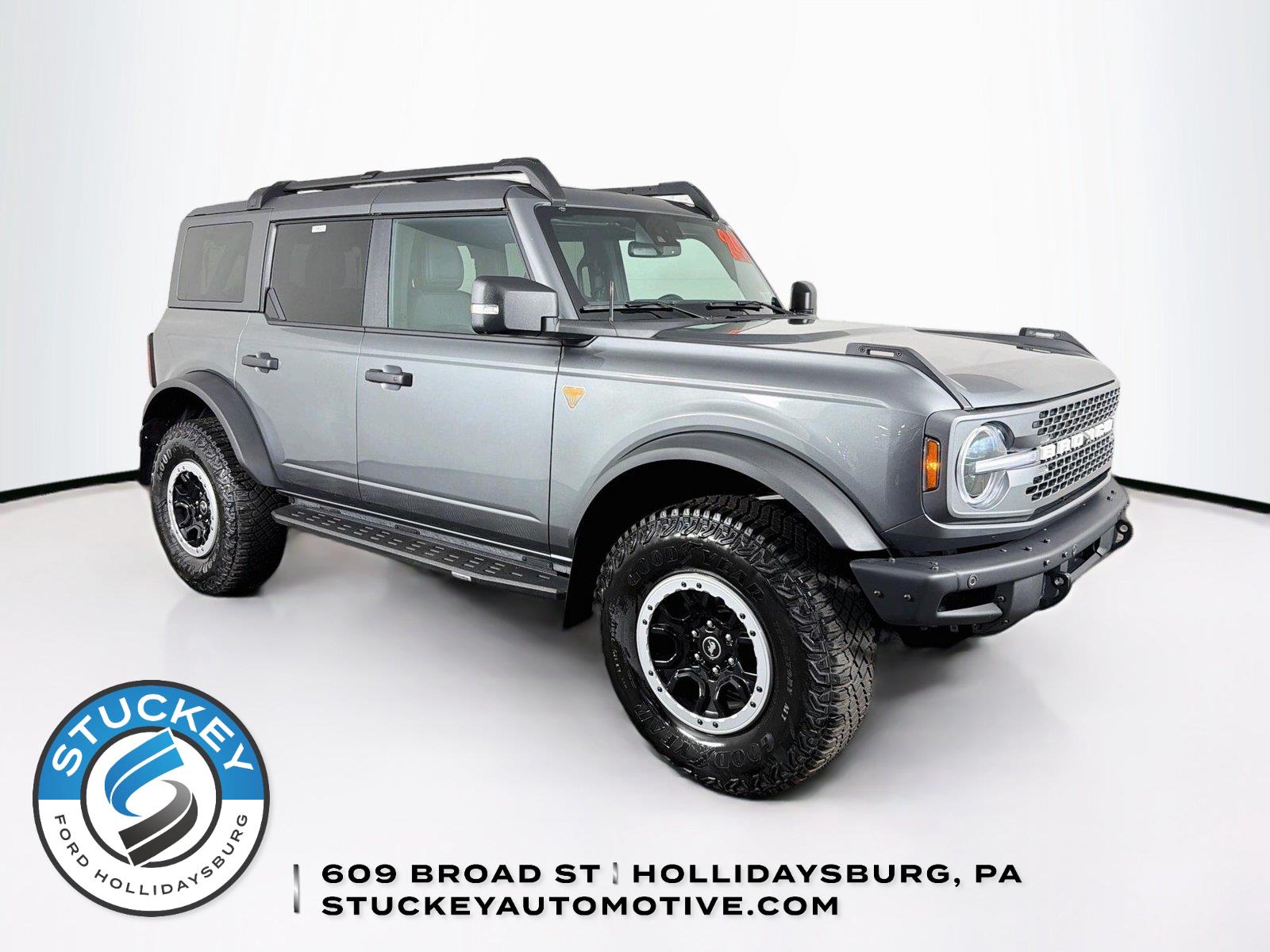 Carbonized Gray 2024 Ford Bronco SUV / Crossover Four-Wheel Drive Automatic