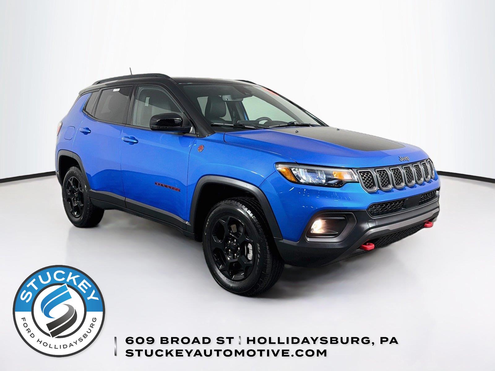 Laser Blue Pearlcoat 2023 Jeep Compass SUV / Crossover Four-Wheel Drive 8-Speed Automatic
