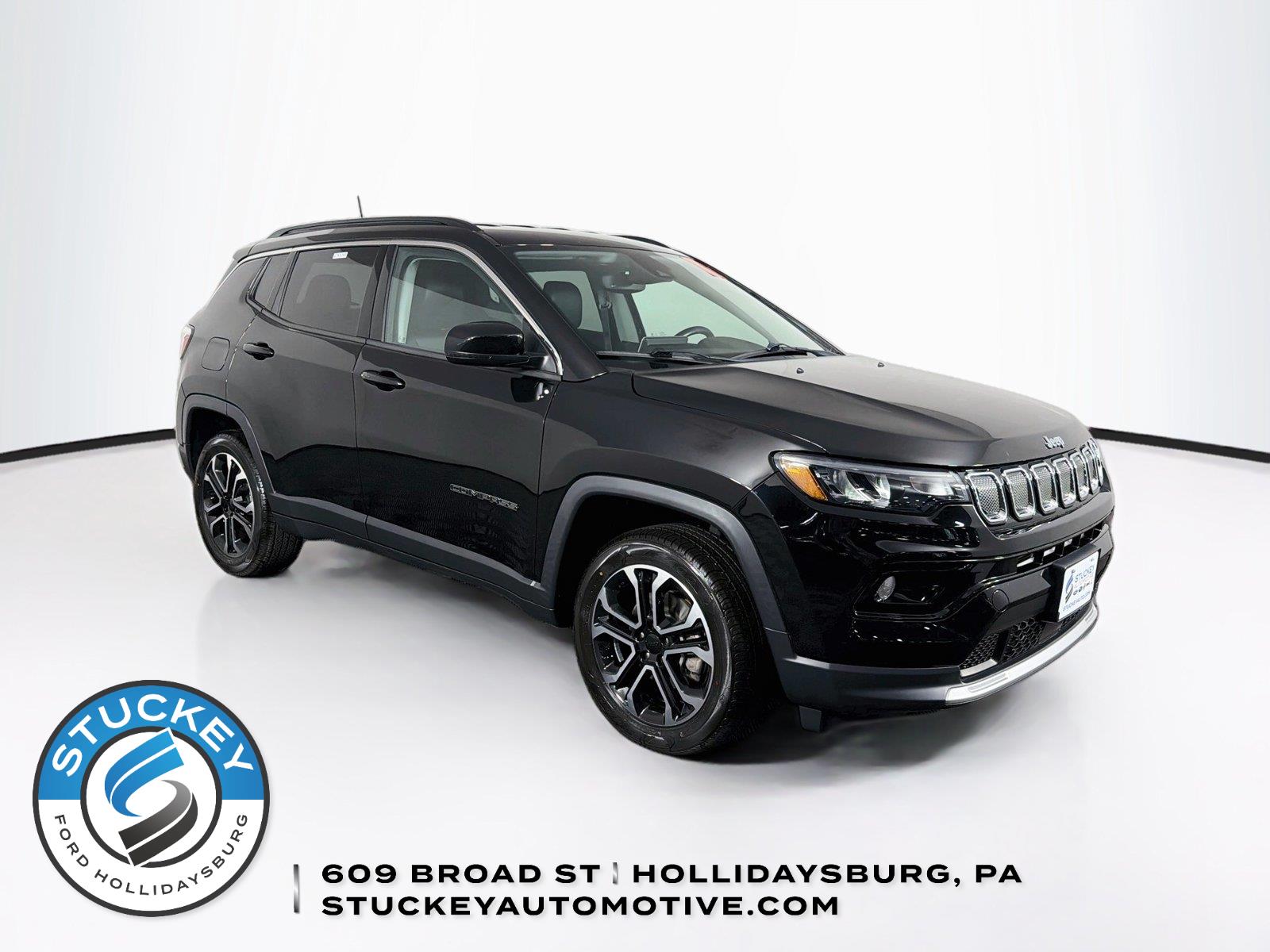 Diamond Black Crystal Pearlcoat 2022 Jeep Compass SUV / Crossover Four-Wheel Drive 9-Speed Automatic