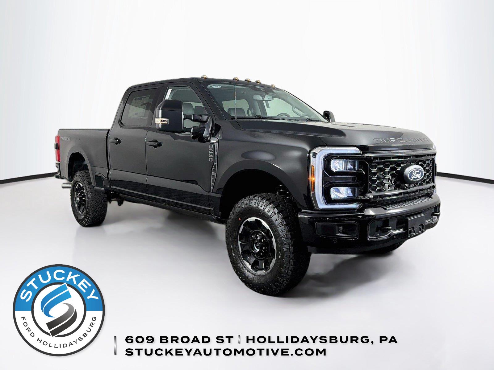 Agate Black 2027 Ford F-250 Super Duty Pickup Truck Four-Wheel Drive Automatic