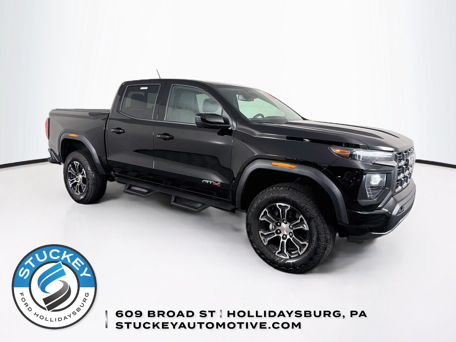 Onyx Black 2025 GMC Canyon Pickup Truck Four-Wheel Drive 8-Speed Automatic