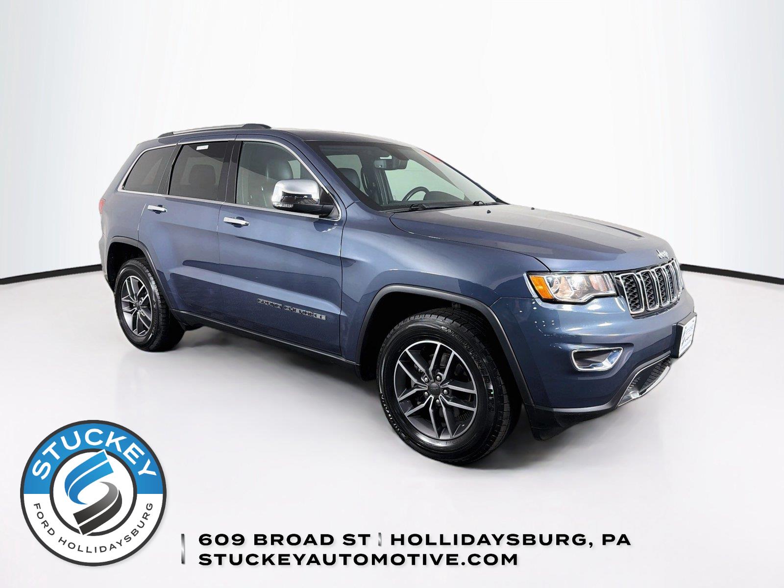 Slate Blue Pearlcoat 2020 Jeep Grand Cherokee SUV / Crossover Four-Wheel Drive 8-Speed Automatic