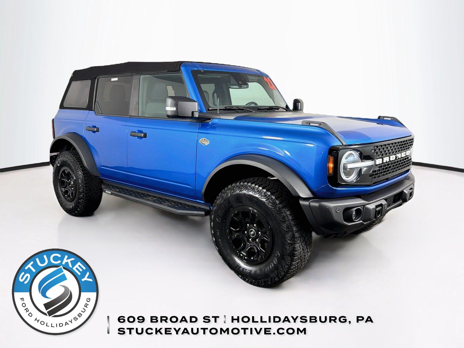 Velocity Blue 2023 Ford Bronco SUV / Crossover Four-Wheel Drive Automatic