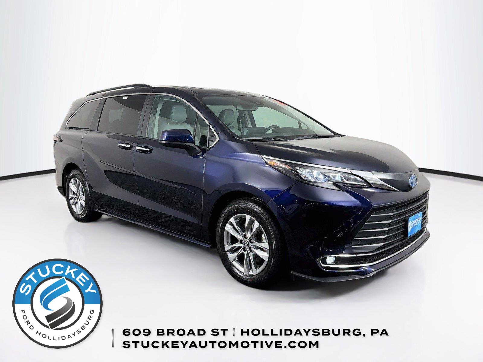 Blueprint 2024 Toyota Sienna Minivan All-Wheel Drive Continuously Variable Transmission