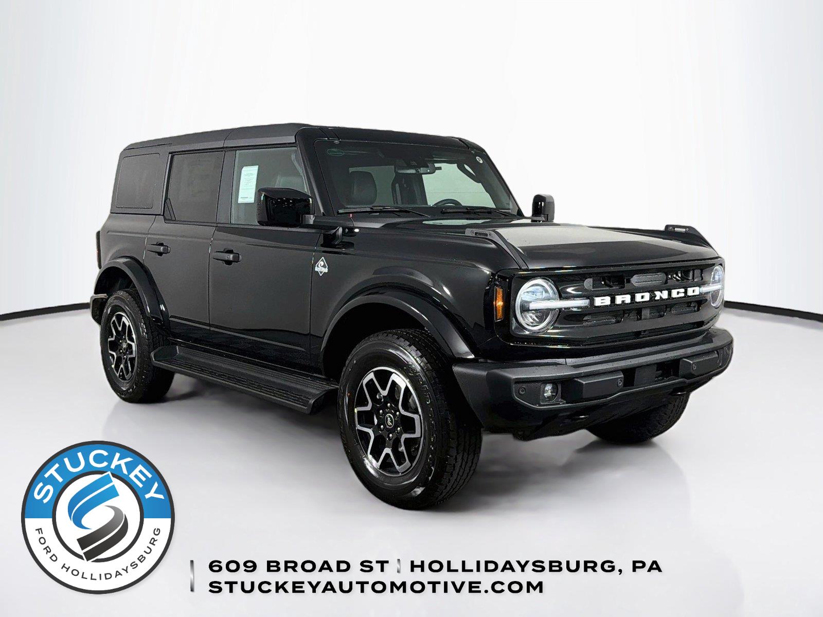 Shadow Black 2026 Ford Bronco SUV / Crossover Four-Wheel Drive Automatic