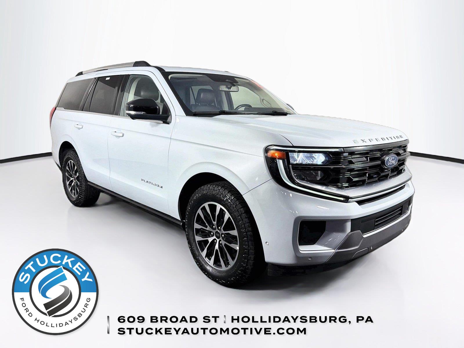 Space Silver 2025 Ford Expedition SUV / Crossover Four-Wheel Drive Automatic