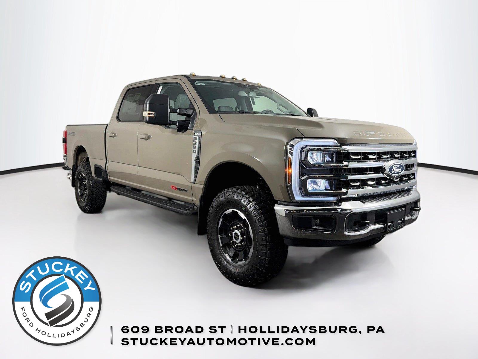 Marsh Gray 2027 Ford F-250 Super Duty Pickup Truck Four-Wheel Drive Automatic