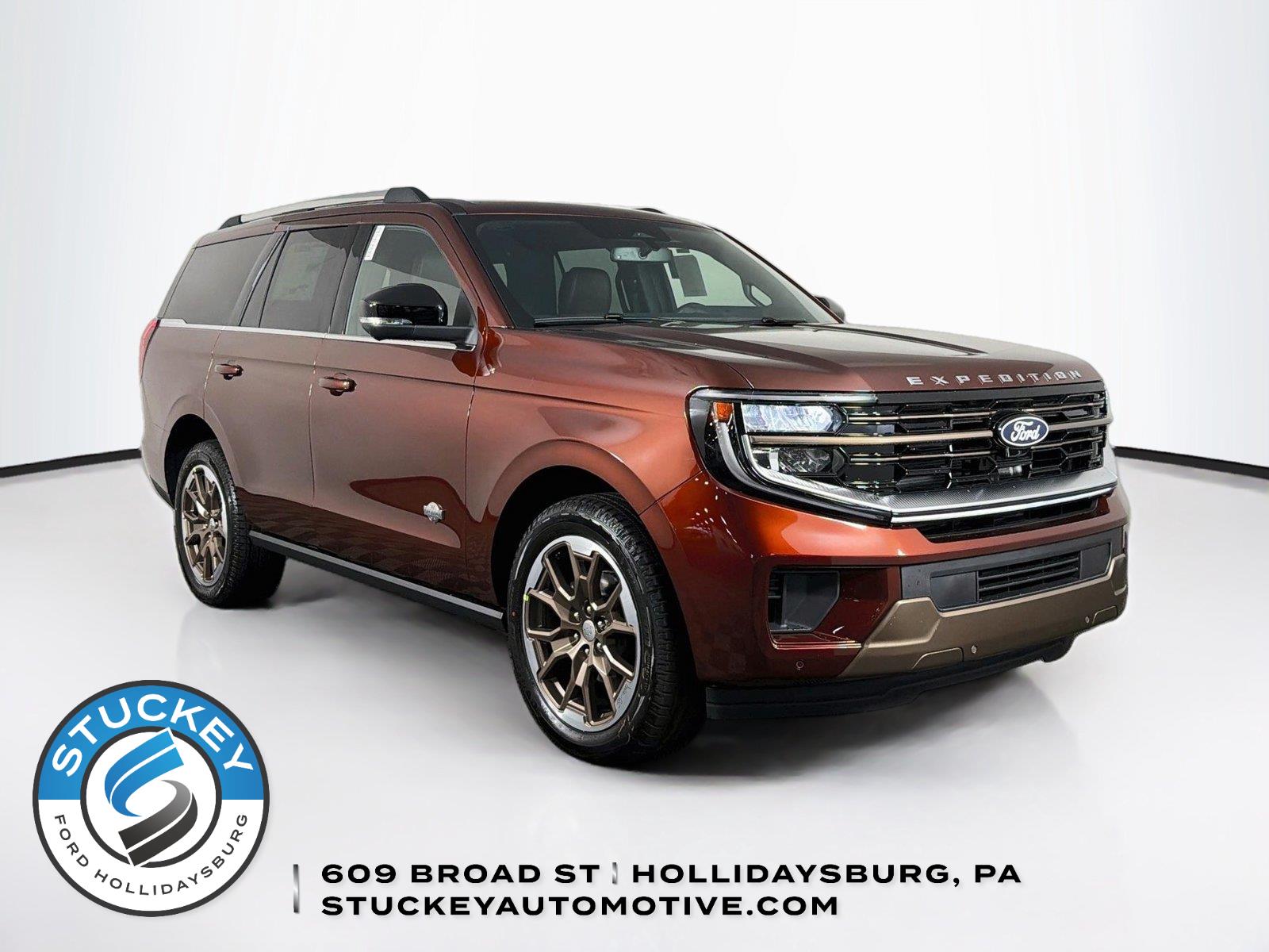 Bronze Fire Metallic Tinted Clearcoat 2027 Ford Expedition SUV / Crossover Four-Wheel Drive Automatic