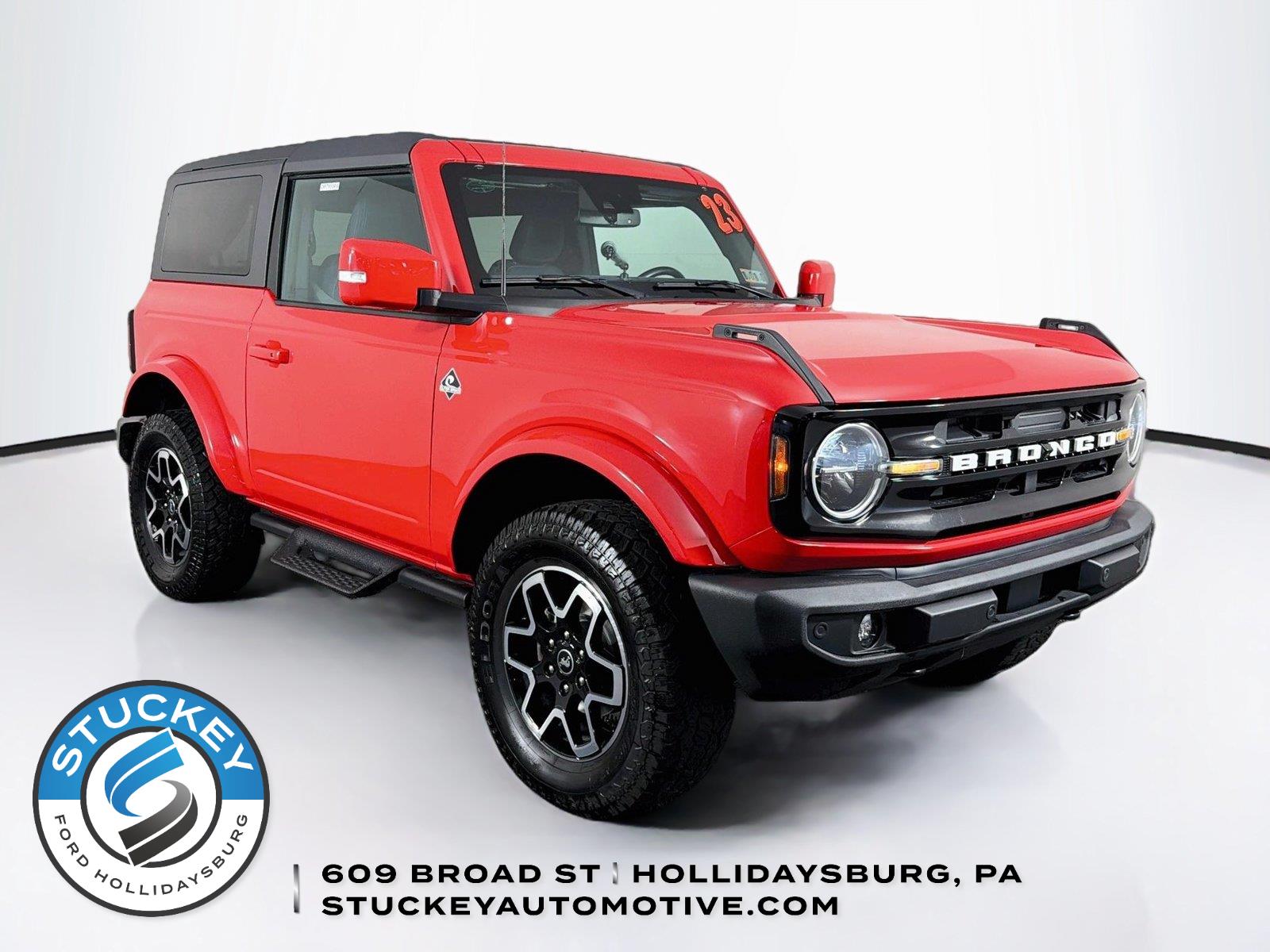  2023 Ford Bronco Outer Banks 2-Door 4WD   