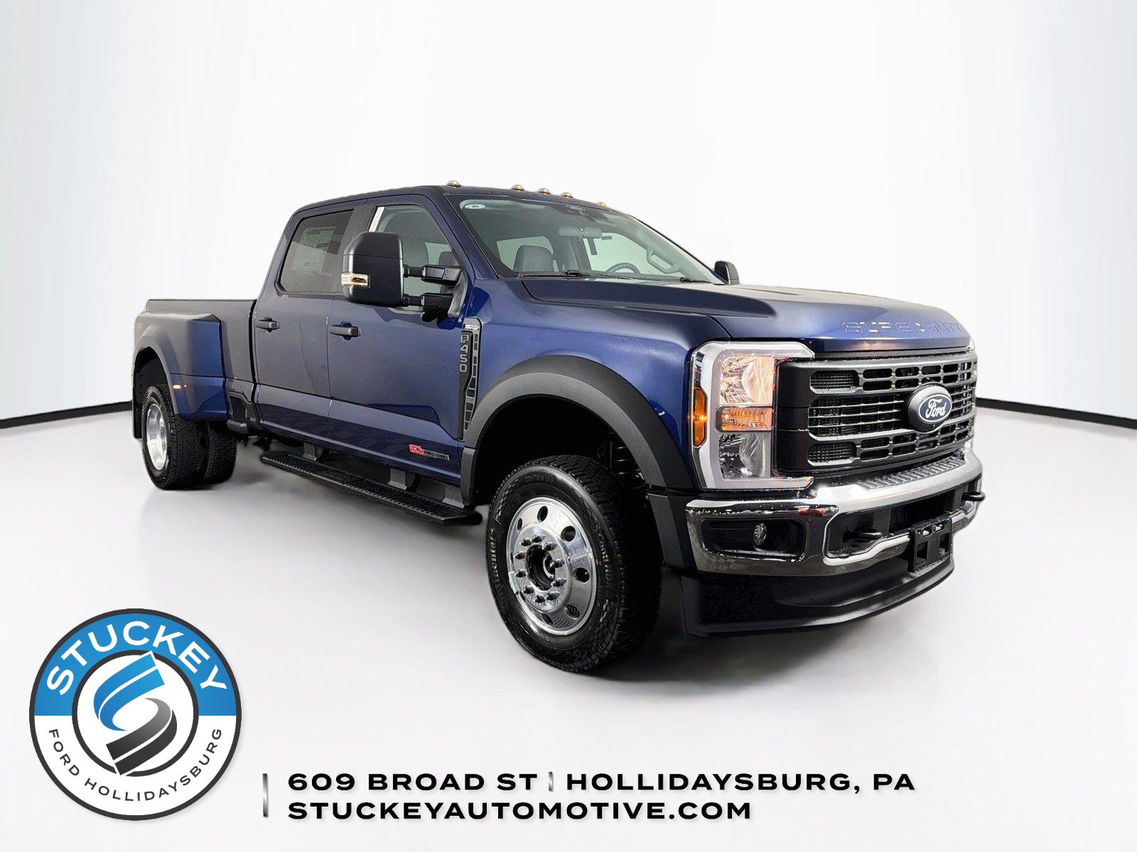 Neptune Blue 2027 Ford F-450 Super Duty Pickup Truck Four-Wheel Drive Automatic