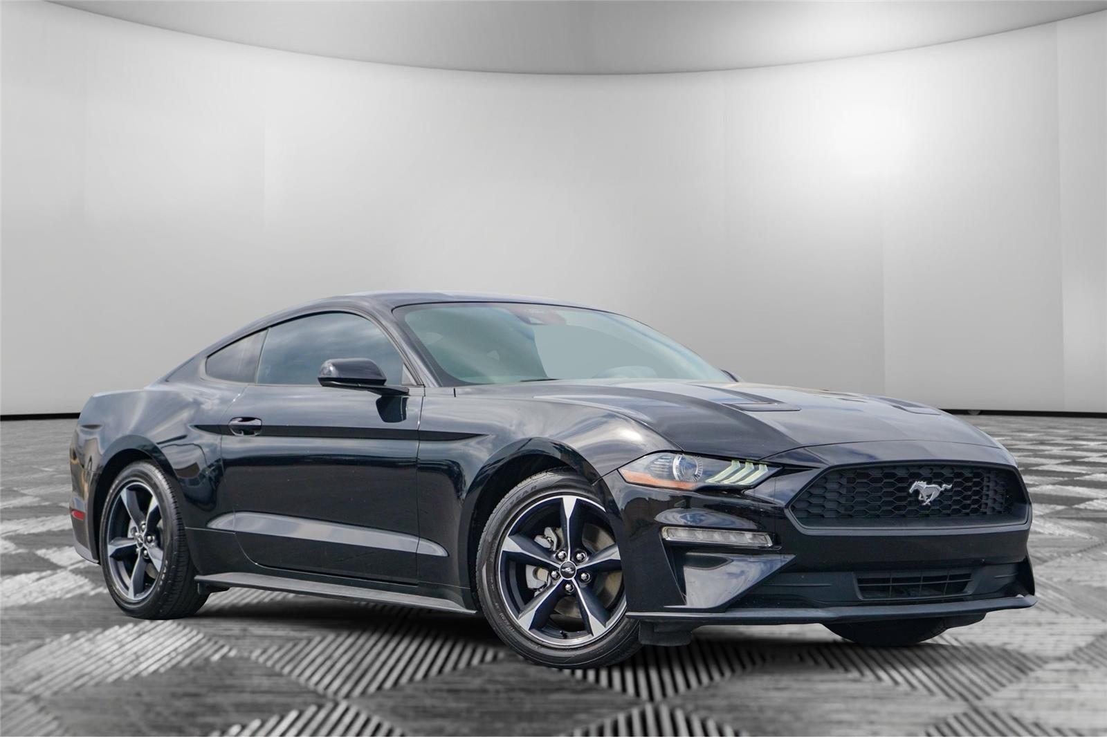 Shadow Black 2022 Ford Mustang EcoBoost Fastback RWD Coupe Rear-Wheel Drive Automatic