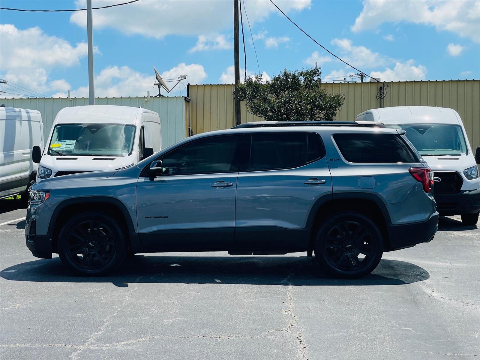 View vehicle photo 6