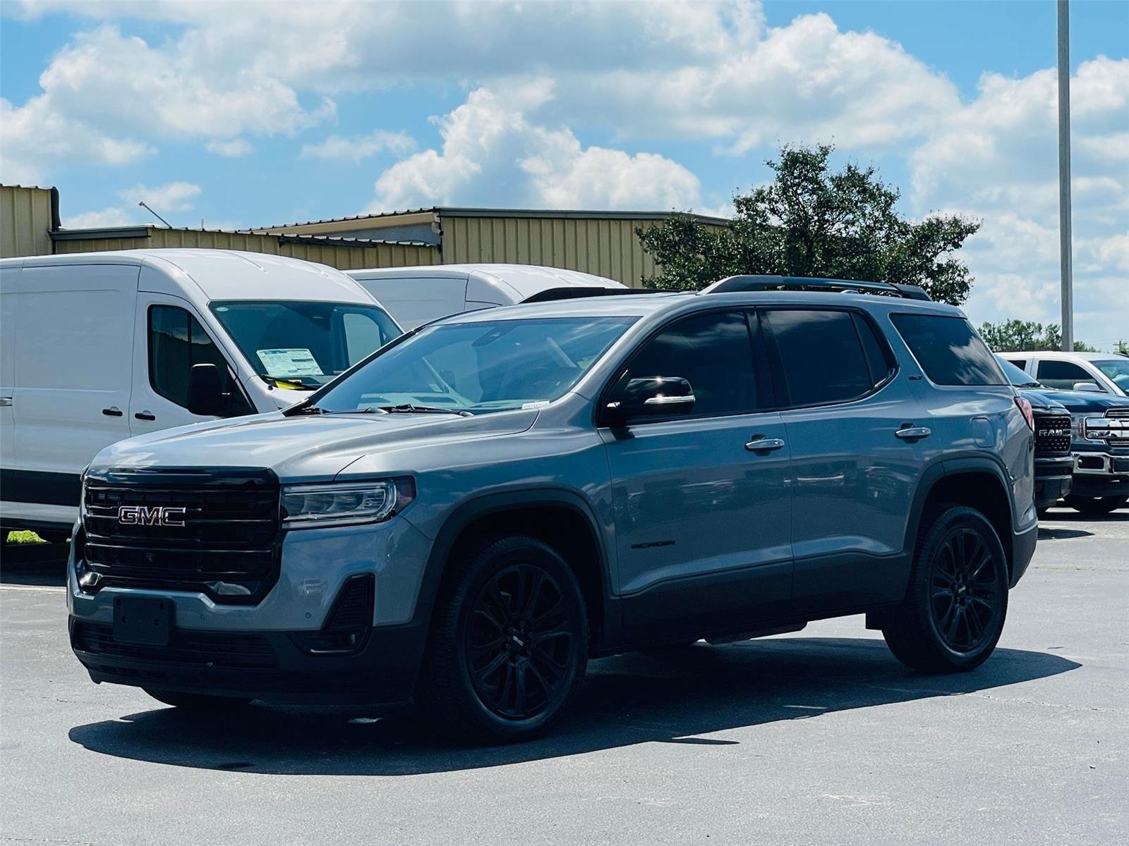 View vehicle photo 7