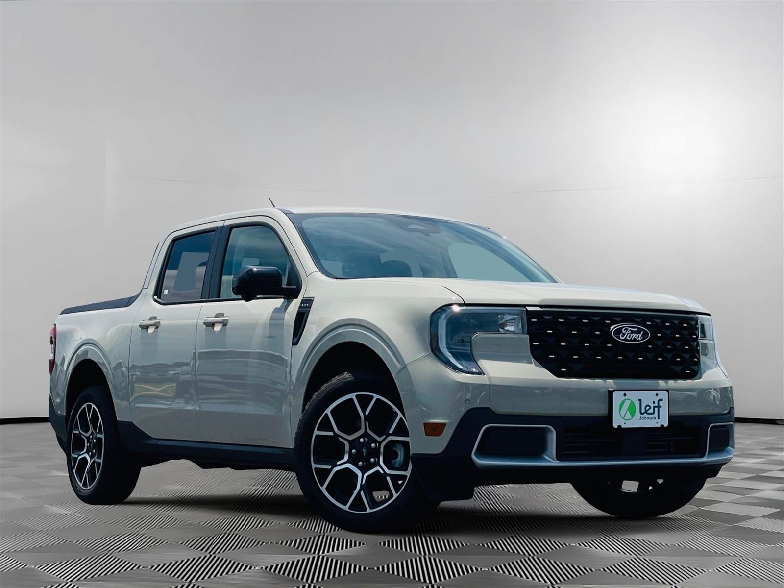 Desert Sand 2025 Ford Maverick Pickup Truck All-Wheel Drive 8-Speed Automatic