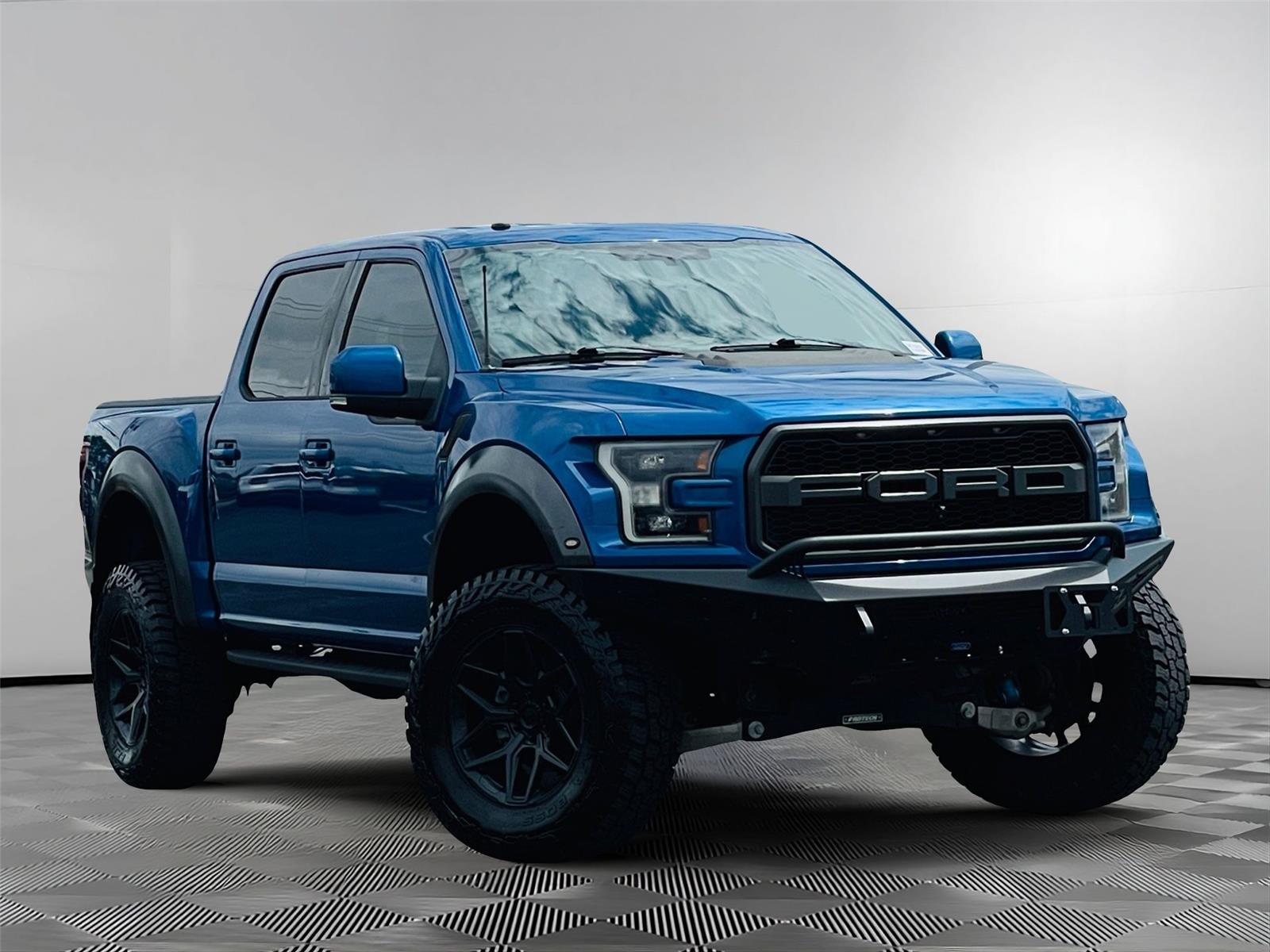 Lightning Blue 2018 Ford F-150 Raptor SuperCrew 4WD Pickup Truck Four-Wheel Drive Automatic