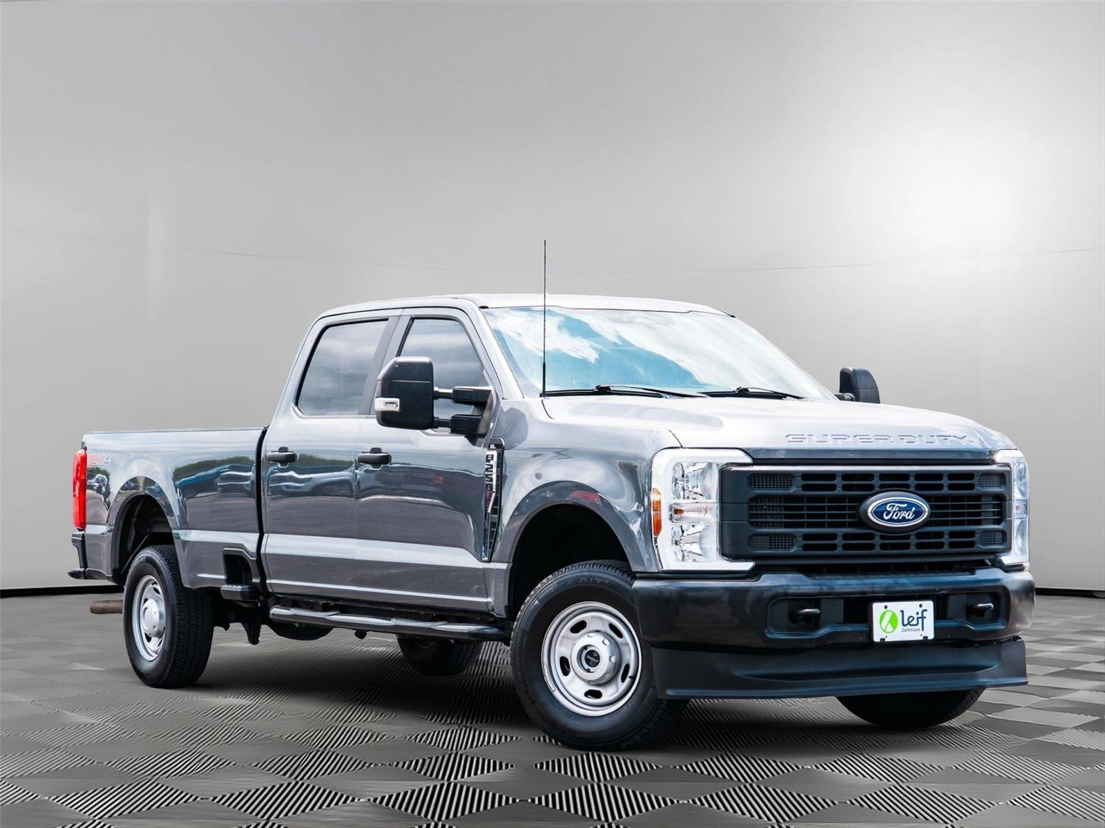 Carbonized Gray 2024 Ford F-250 Super Duty Pickup Truck Four-Wheel Drive Automatic