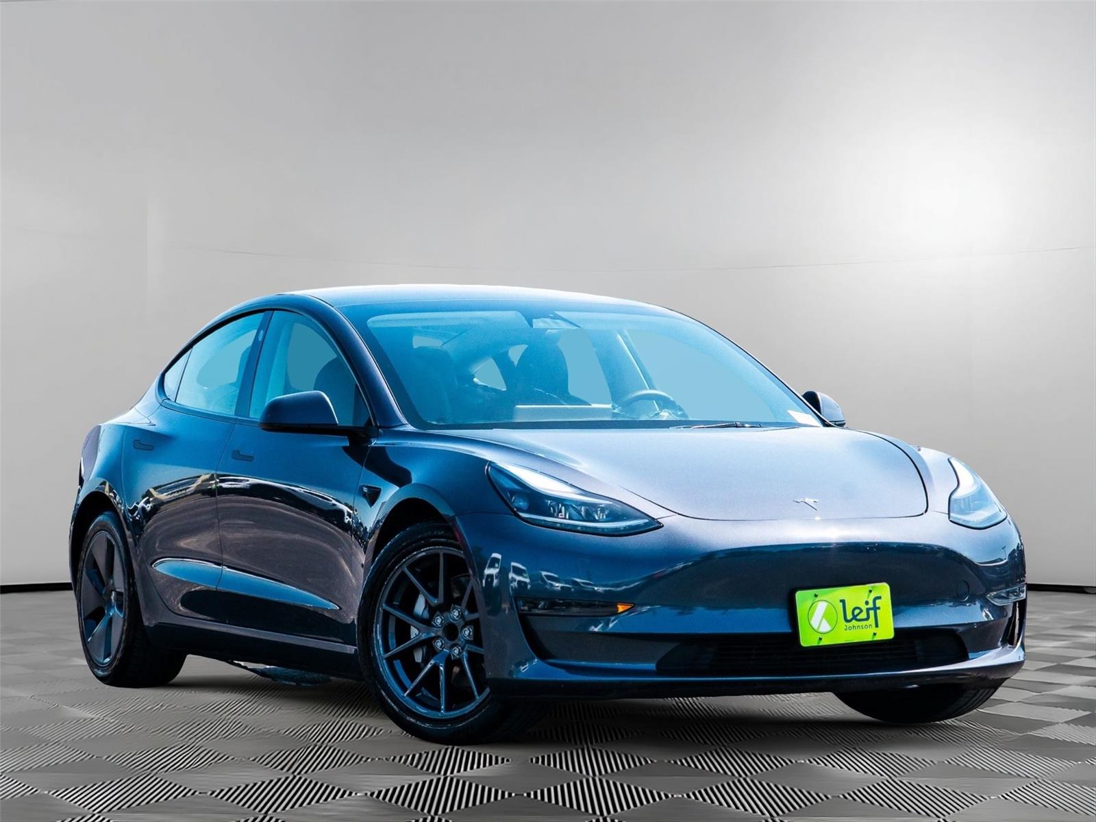 2023 Tesla Model 3 RWD