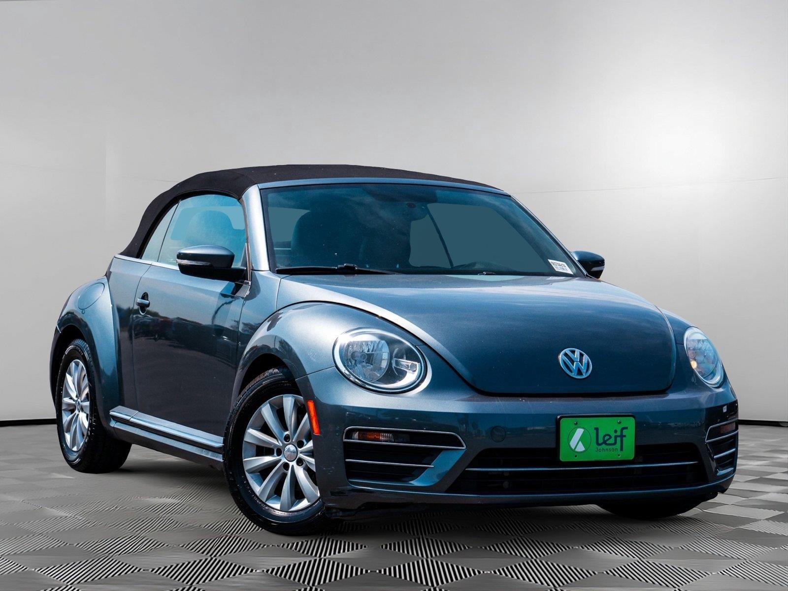White Silver Metallic/Black Roof 2018 Volkswagen Beetle Convertible Front-Wheel Drive Automatic