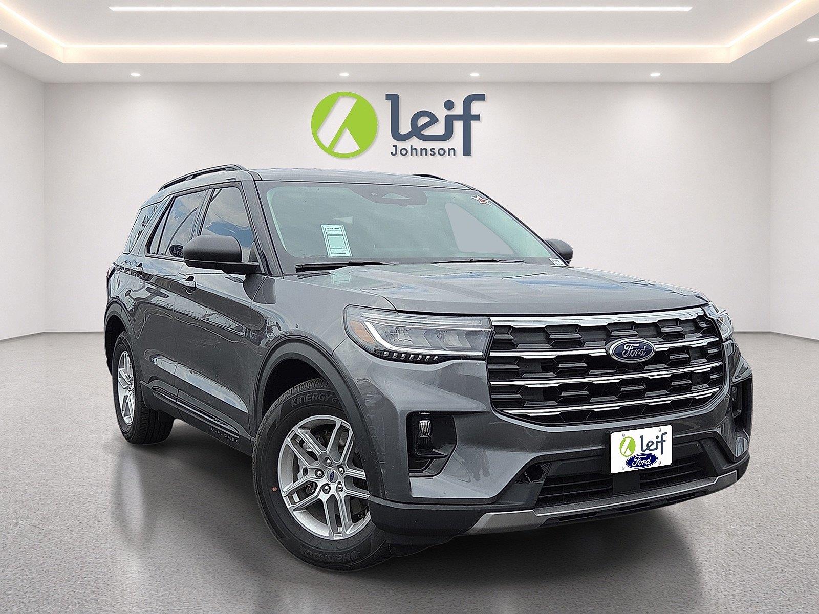 Carbonized Gray Metallic 2026 Ford Explorer SUV / Crossover Rear-Wheel Drive Automatic