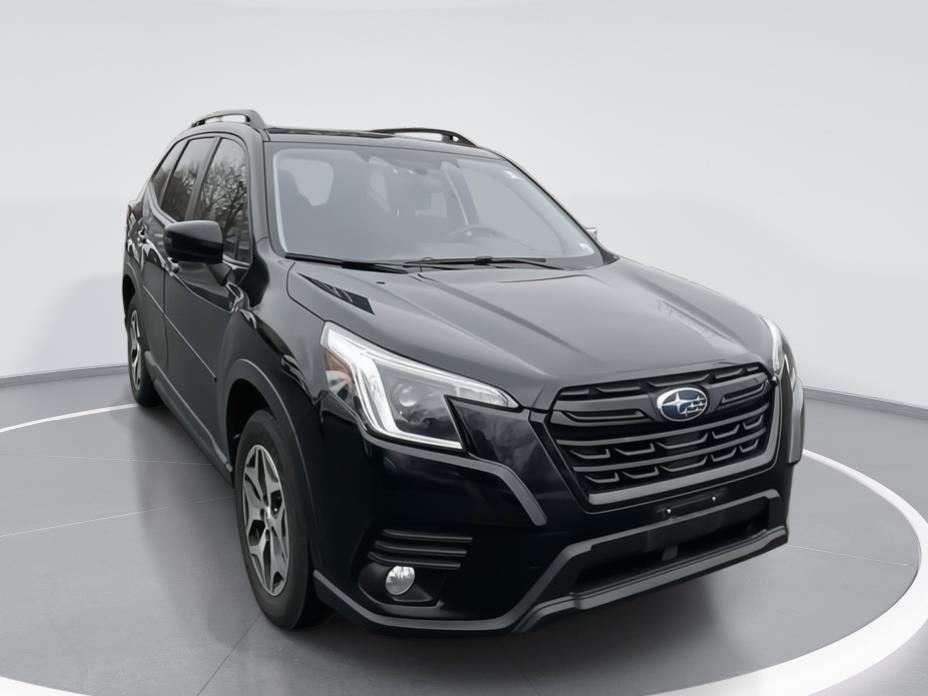 2023 Subaru Forester Premium Crossover AWD