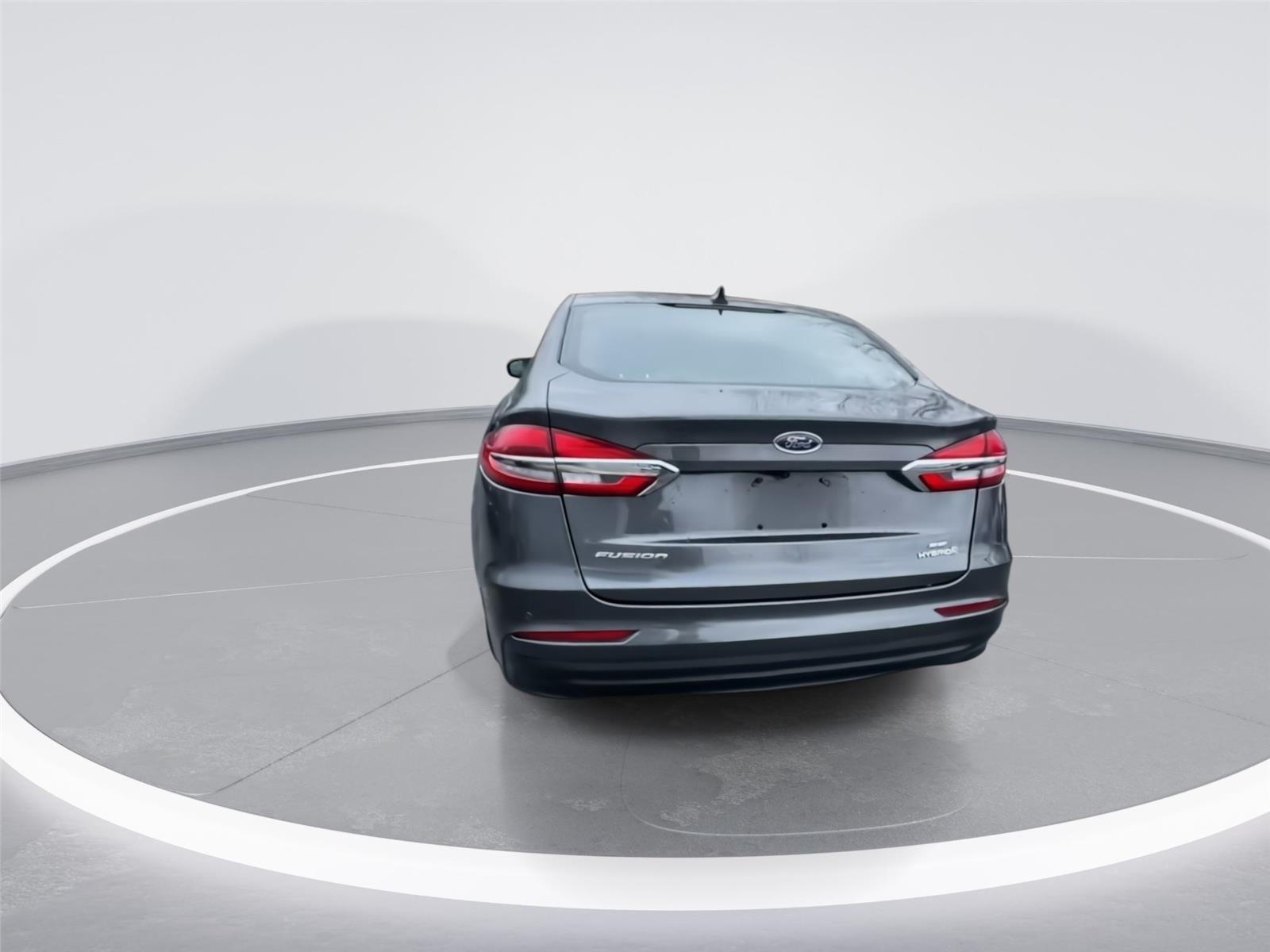 View vehicle photo 7