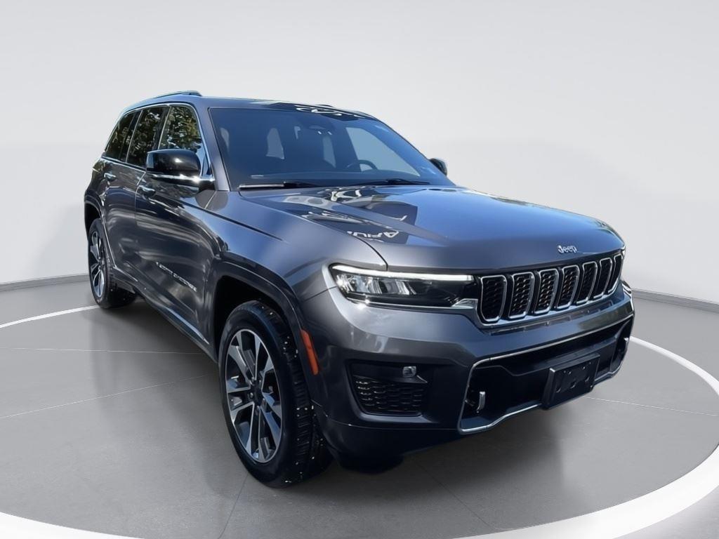 Baltic Gray Metallic Clearcoat 2022 Jeep Grand Cherokee SUV / Crossover Four-Wheel Drive 8-Speed Automatic